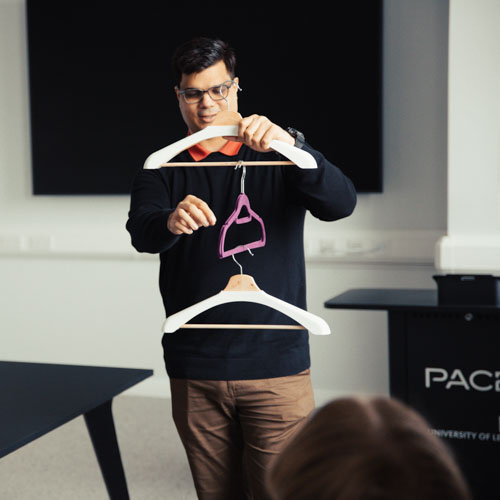 Retail that Resonates: Crafting Consumer Experiences  
